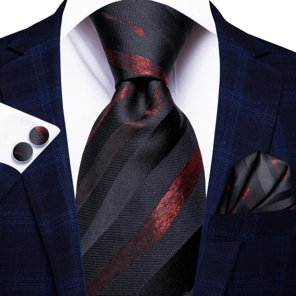 Silk Classic Tie with Pocket Square and Cufflinks Set